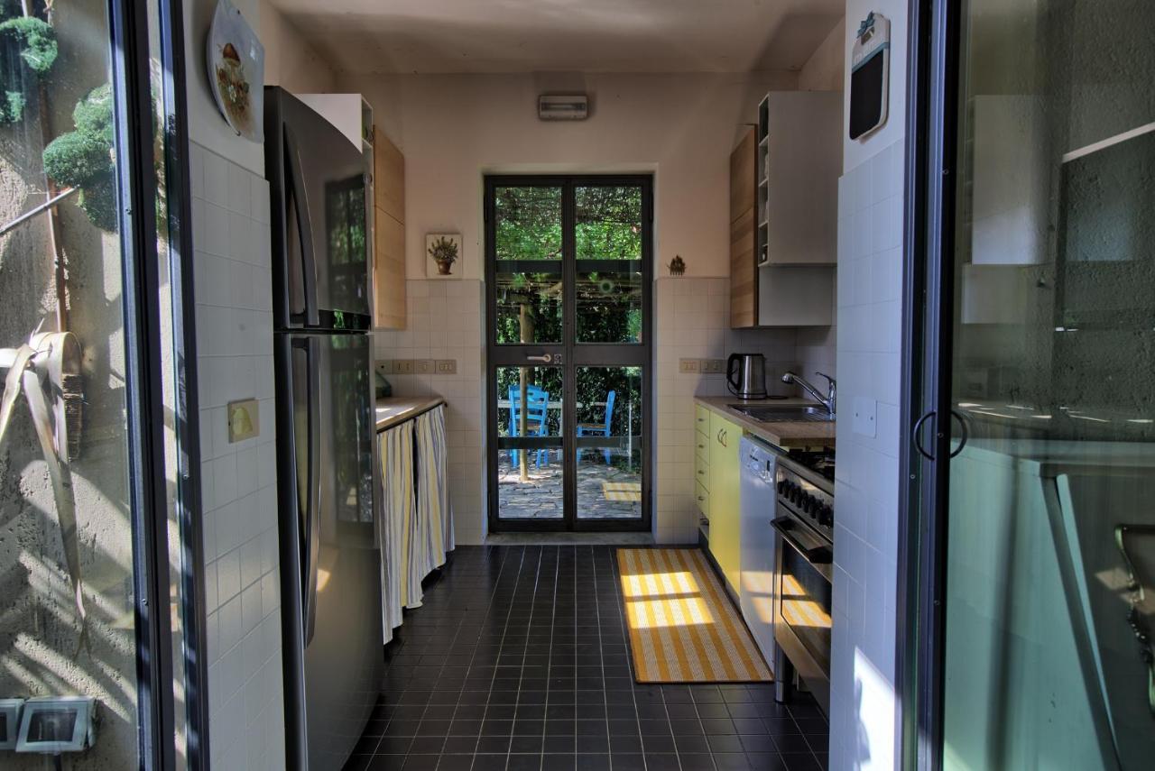 Grande Villa Storica Per Vacanze Con Giardino Privato E Piscina Ostra 外观 照片