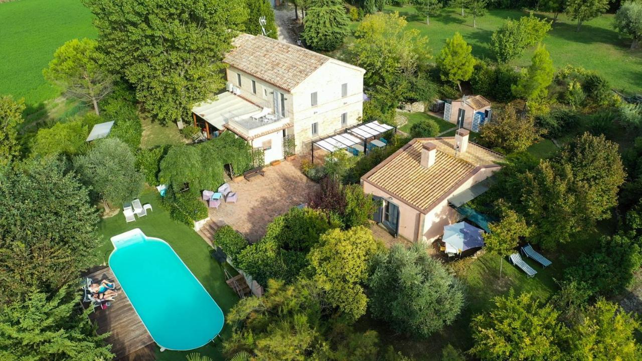 Grande Villa Storica Per Vacanze Con Giardino Privato E Piscina Ostra 外观 照片