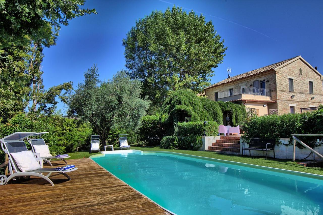Grande Villa Storica Per Vacanze Con Giardino Privato E Piscina Ostra 外观 照片