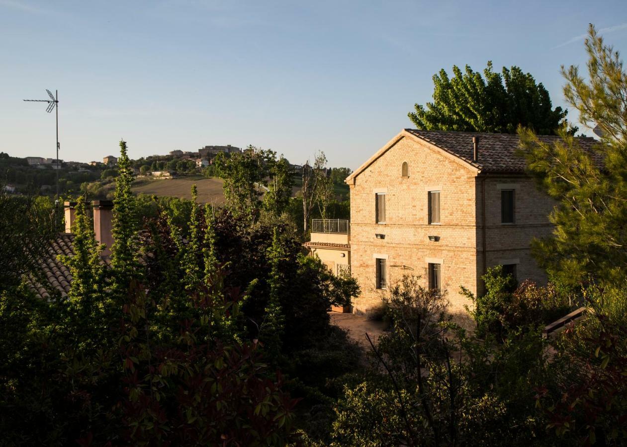 Grande Villa Storica Per Vacanze Con Giardino Privato E Piscina Ostra 外观 照片