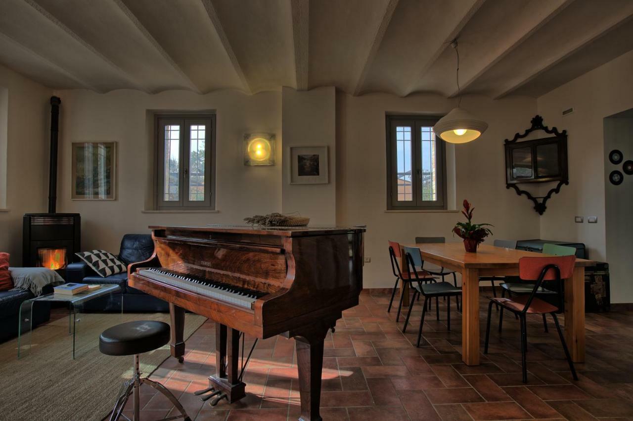 Grande Villa Storica Per Vacanze Con Giardino Privato E Piscina Ostra 外观 照片