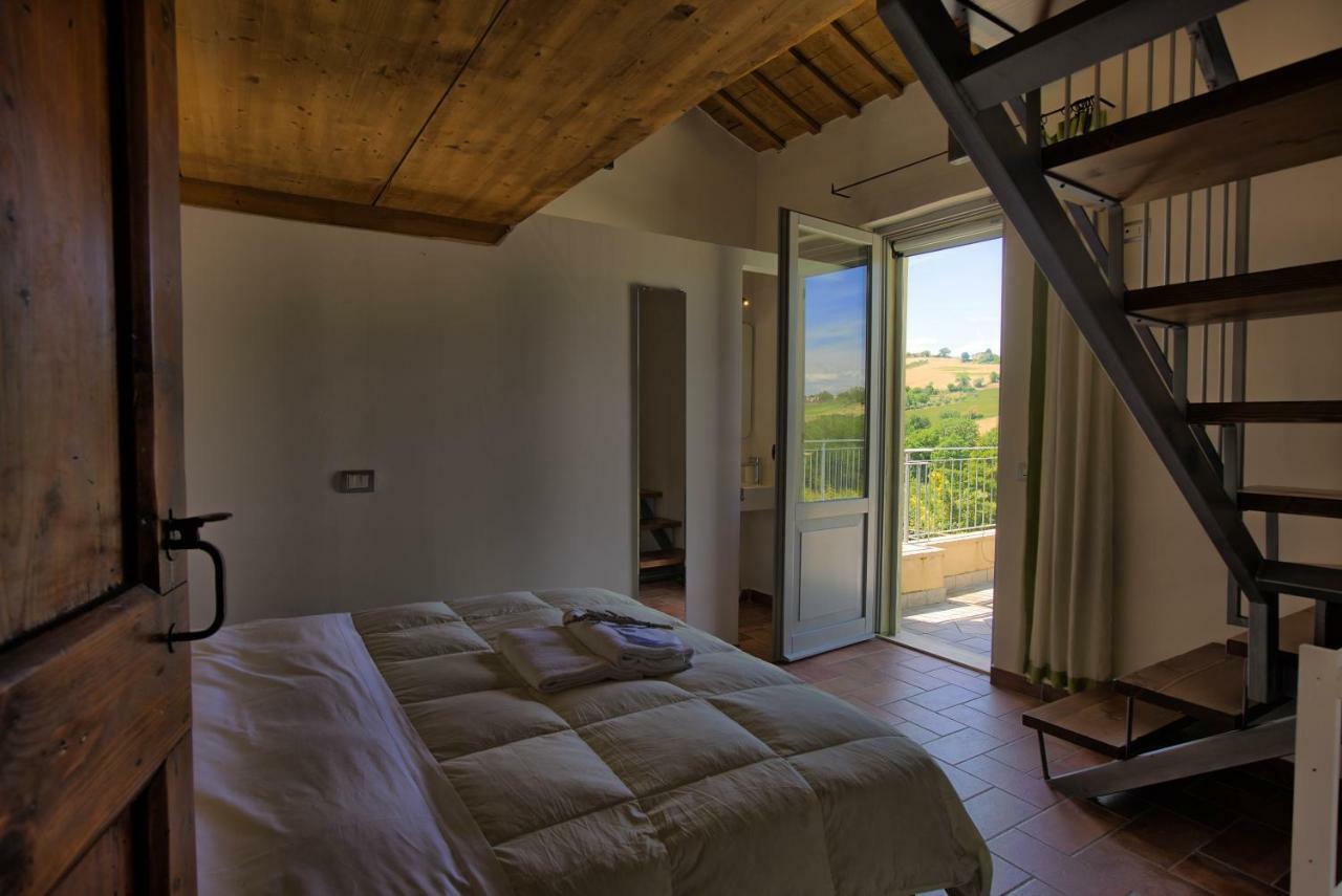 Grande Villa Storica Per Vacanze Con Giardino Privato E Piscina Ostra 外观 照片